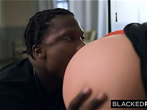 BLACKEDRAW curvy ultra-cutie penetrates bbc firm On first tryst